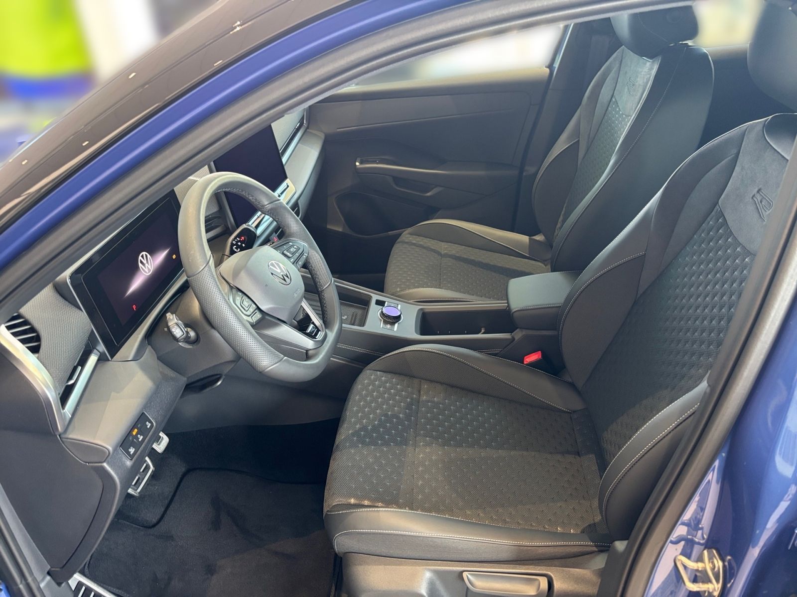 Volkswagen T-Roc - Bild 7