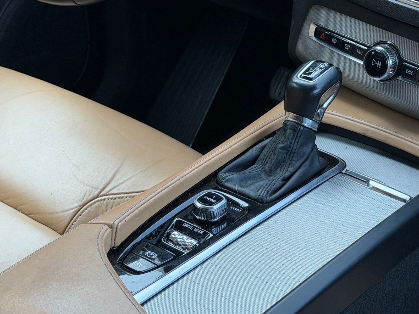 Fahrzeugabbildung Volvo XC90 Inscription AWD*RFK*7Si*MIETKAUF ohne Bank