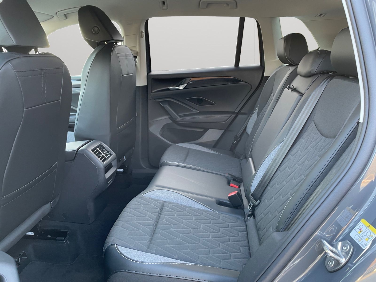 Volkswagen Tiguan - Bild 14