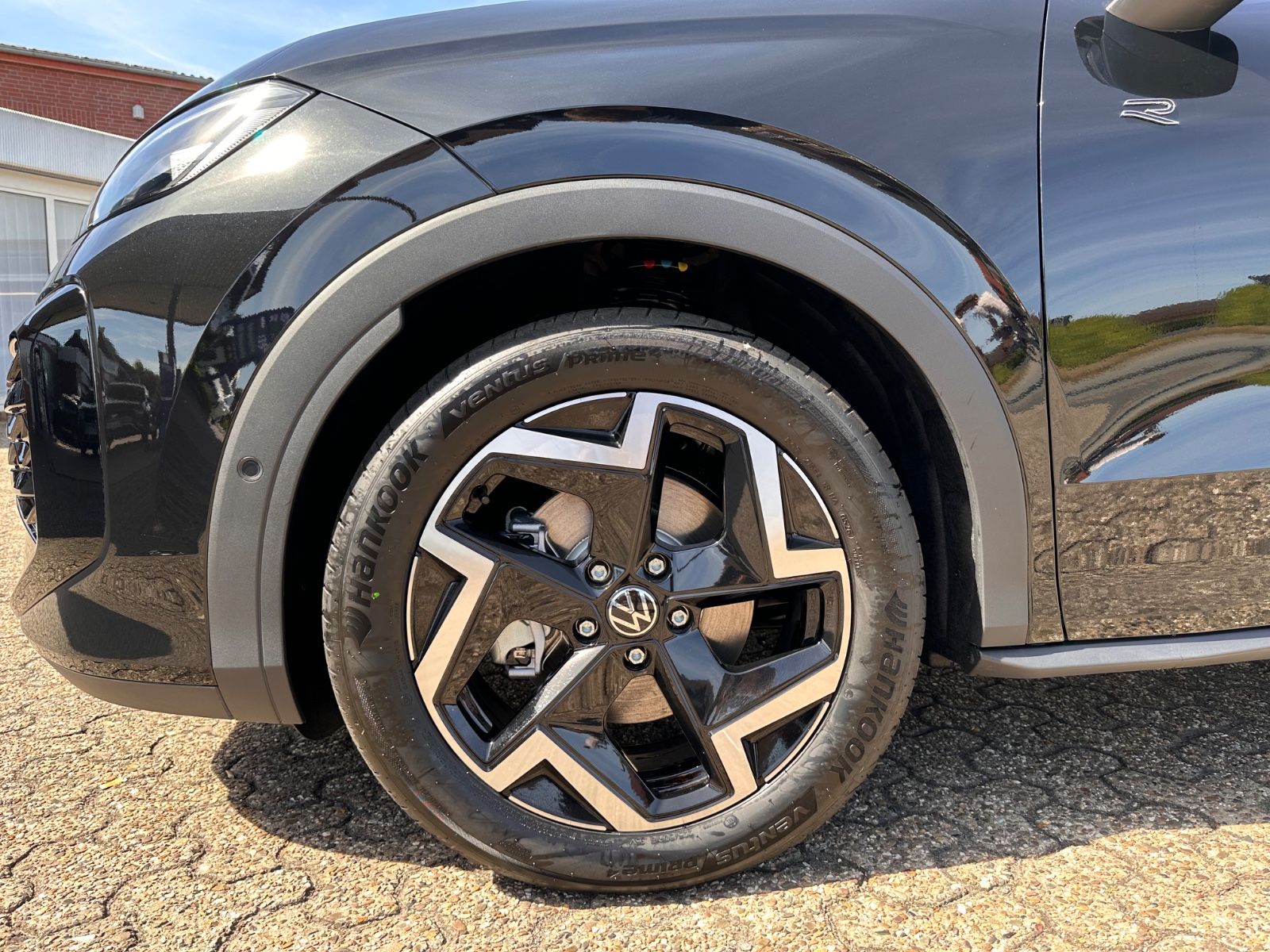 Fahrzeugabbildung Volkswagen T-Roc R Line 1.5 eTSI DSG APP/ACC/AHK/LED/eHeck