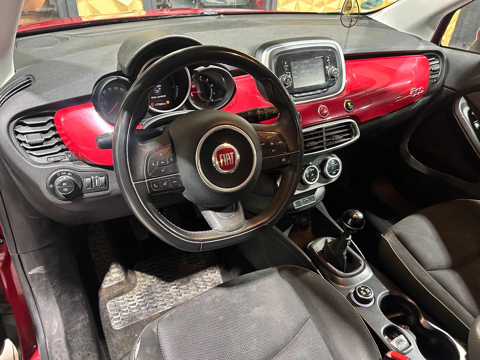 Fahrzeugabbildung Fiat 500X Pop Star/PDC/TEMPOMAT/KLIMA/NAVI