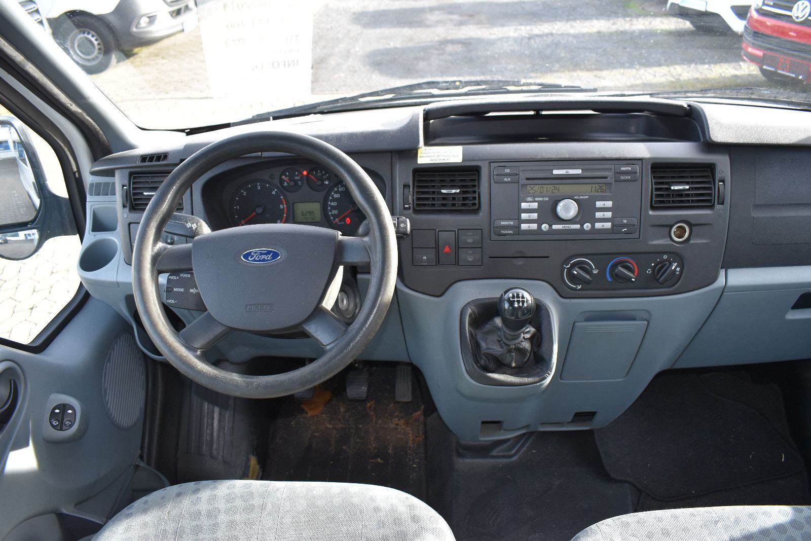 Fahrzeugabbildung Ford Transit Kombi FT 300 L Behindertengerecht 2062