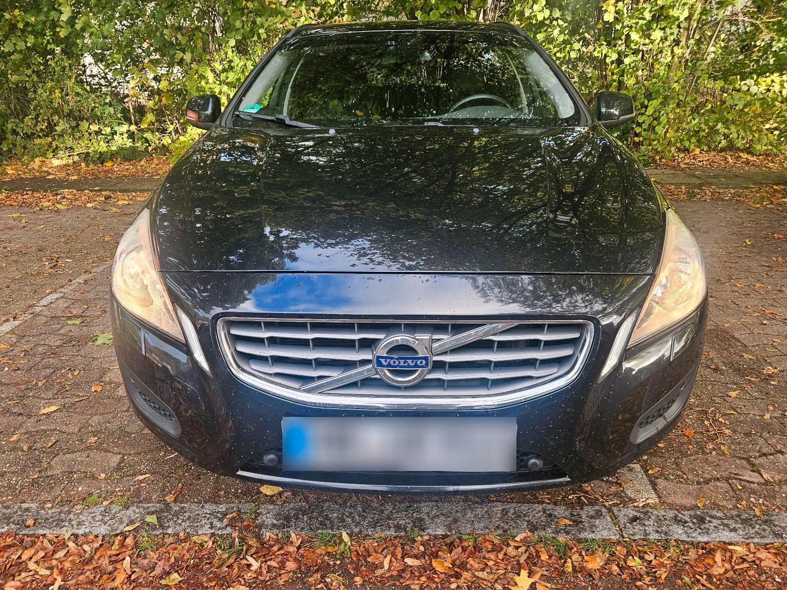 Volvo V60 2011 — вигляд ззаду