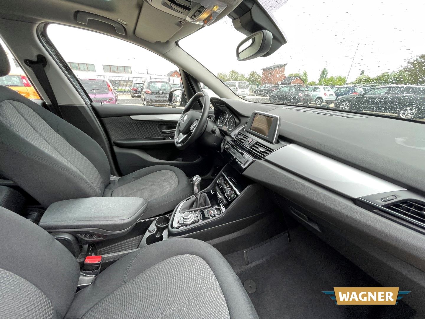 Fahrzeugabbildung BMW 218 Active Tourer d Sitzheizung Klimaautomatik