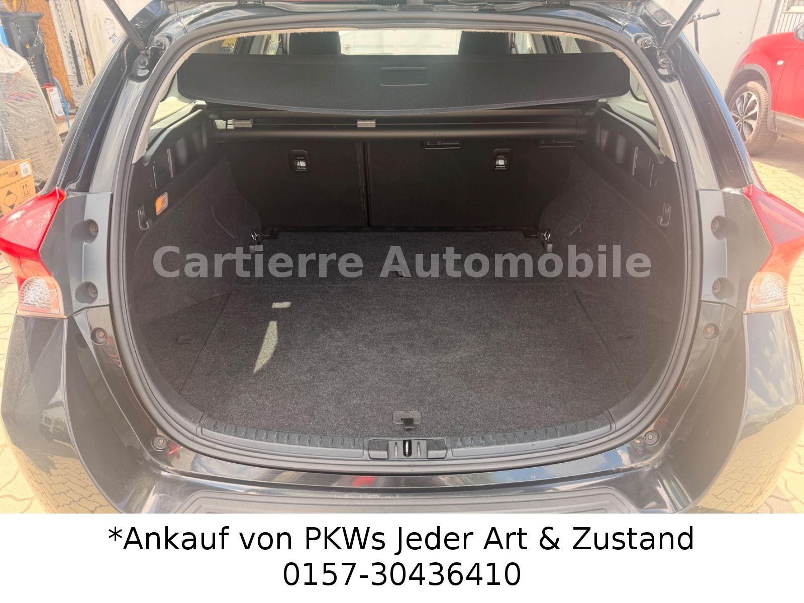 Toyota Auris 2015 — photo 10