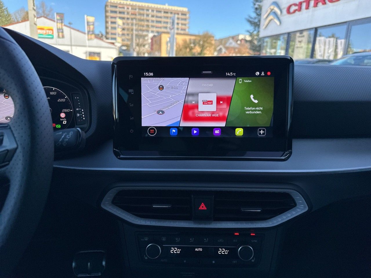Fahrzeugabbildung SEAT Arona FR Black Edition 1.5 TSI 150 PS DSG - mit KI generiert/bearbeitet