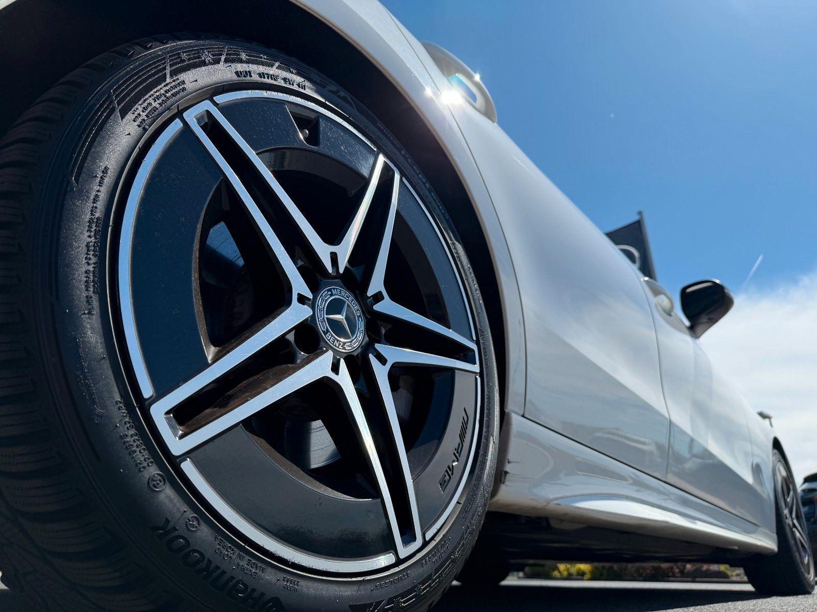 Fahrzeugabbildung Mercedes-Benz C 300 AMG Night+R-Kamera+LED+Ambiente+TOTW+18"
