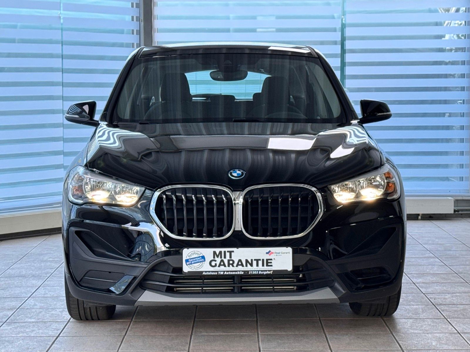 BMW X1 xD25e KAMERA AHK Shz Navi Unfallfrei foto 2