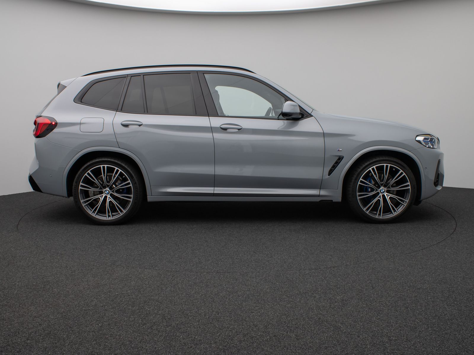 Fahrzeugabbildung BMW X3 xD30d M Sport Panorama Laser 360°HUD DAB HiFi