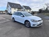 Volkswagen Golf 2.0 TDI DSG Sound Variant Sound