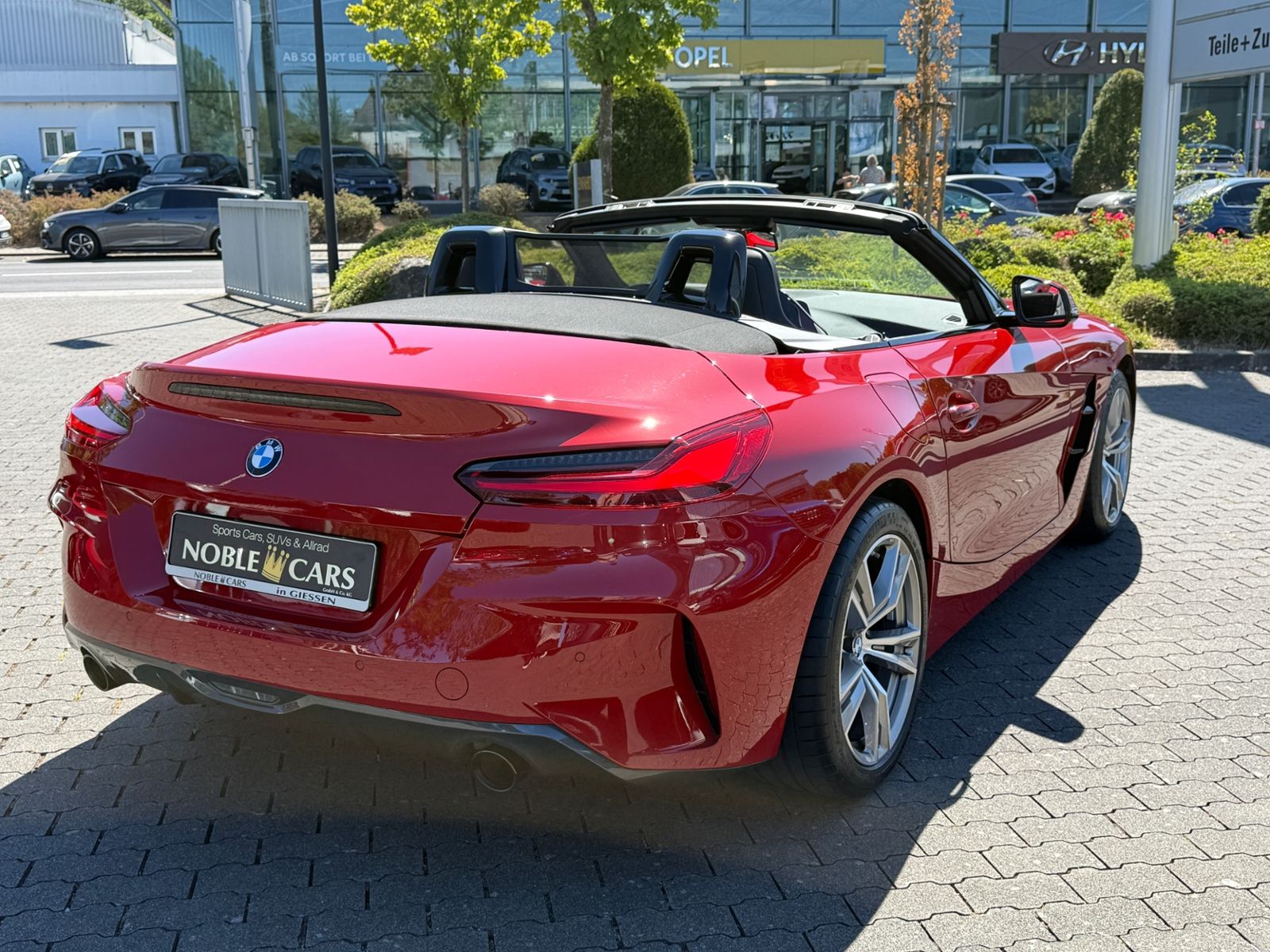Fahrzeugabbildung BMW Z4 Roadster sDrive 30 i M Sport H/K LED NAVI