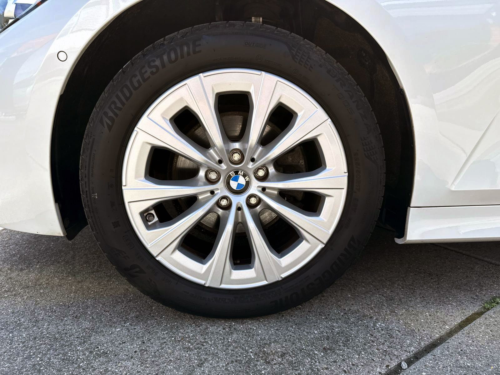 Fahrzeugabbildung BMW 320d Touring Steptr. Advantage LED ACC AHK KAM