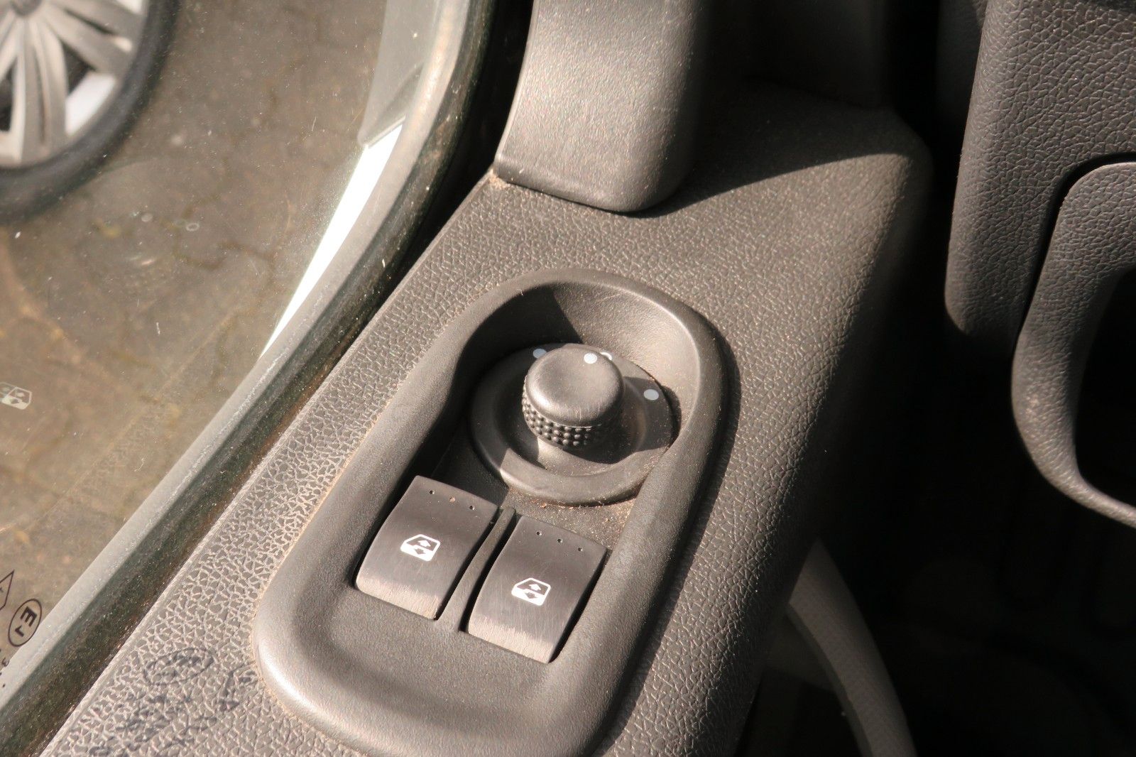 Fahrzeugabbildung Renault Master III Kasten L2H2 HKa 3,5t