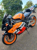 Honda CBR 1000 RR Fireblade  - HONDA 2005 FIREBLADE