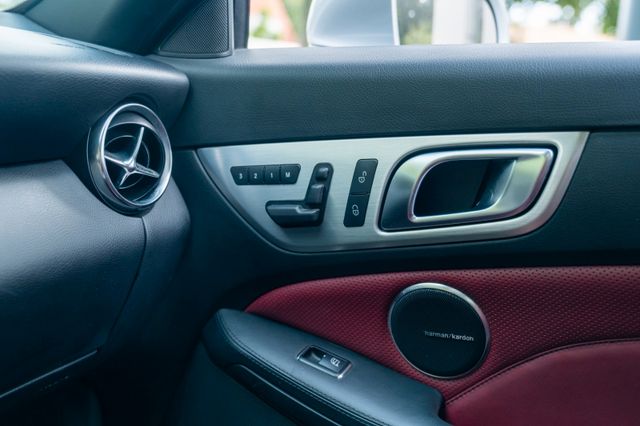 Mercedes-Benz SLK 350 BlueEfficiency/ AIRSCARF/ H&K/ PANO