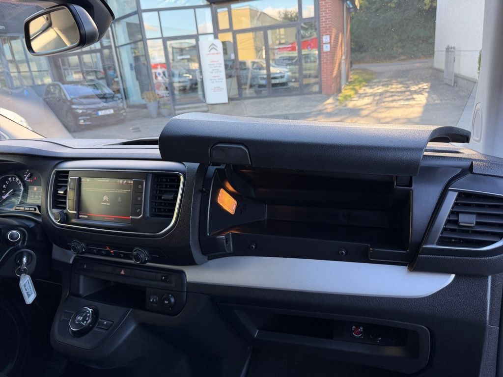 Fahrzeugabbildung Citroën Spacetourer XL 2.0 BlueHDi 180 EAT8 Business