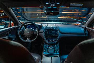 2020 Aston Martin DBX 缩略图 28