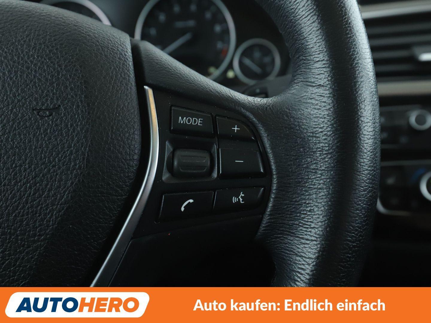 BMW 320i Luxury Line Aut.*NAVI*LED*TEMPO*PDC*SHZ*