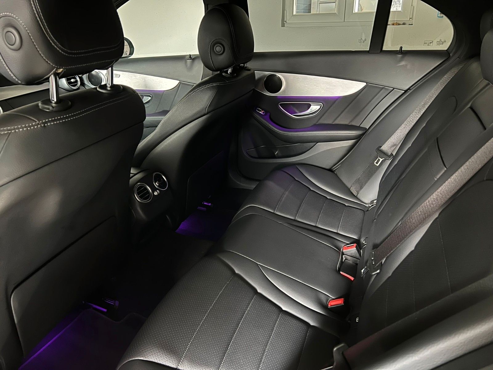 Fahrzeugabbildung Mercedes-Benz C 300 d Lim. AMG-LINE/COMAND/KAM/VIRCO/AMBI+