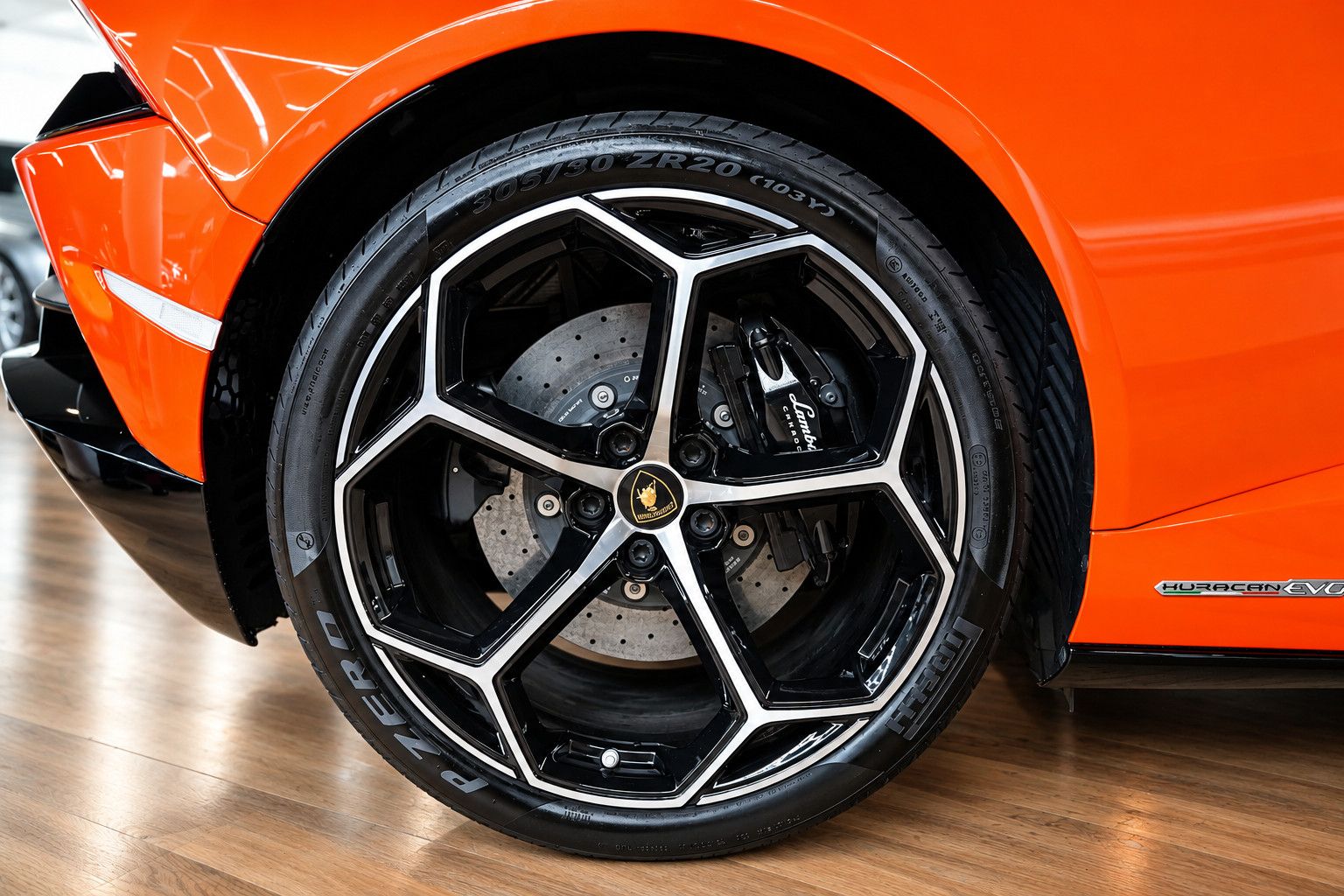 Fahrzeugabbildung Lamborghini Huracán EVO V10 *Lift*Sensonum*Kamera*ACC*SHZ