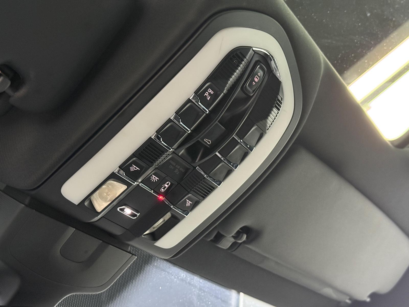 PORSCHE CAYENNE DIESEL 3.0 V6 245ch 4X4 - PNEUMATIQUE - TOIT PANORAMIQUE - CUIR - CAMÉRA DE RECUL - XÉNON