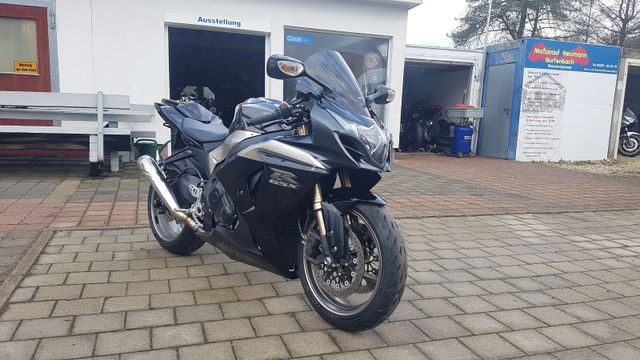 Suzuki GSX-R 1000 K9 mit Kratzern und Viel Zubehör