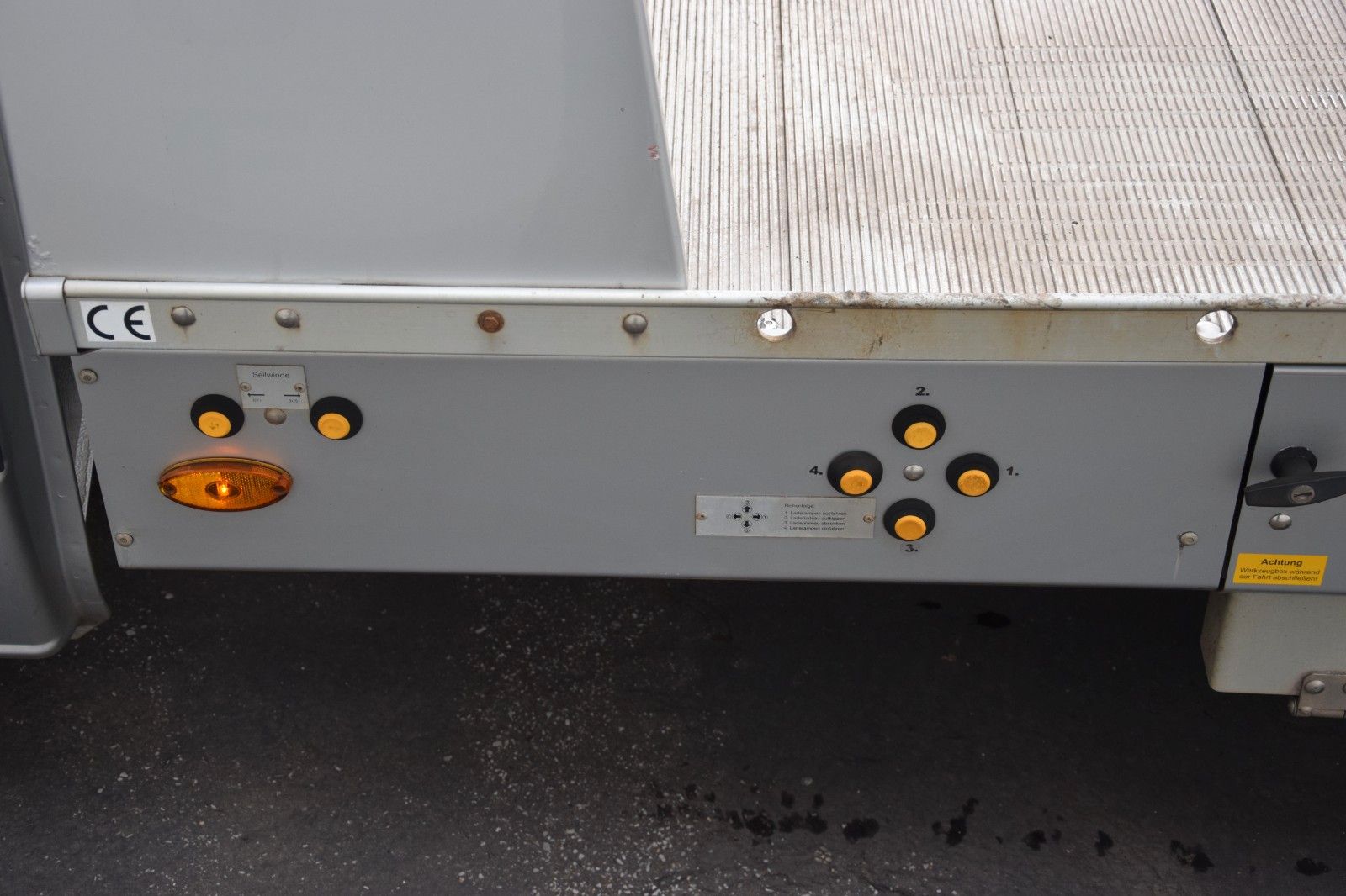 Fahrzeugabbildung Volkswagen Crafter 35 ALGEMA BLITZLADER Autotransporter