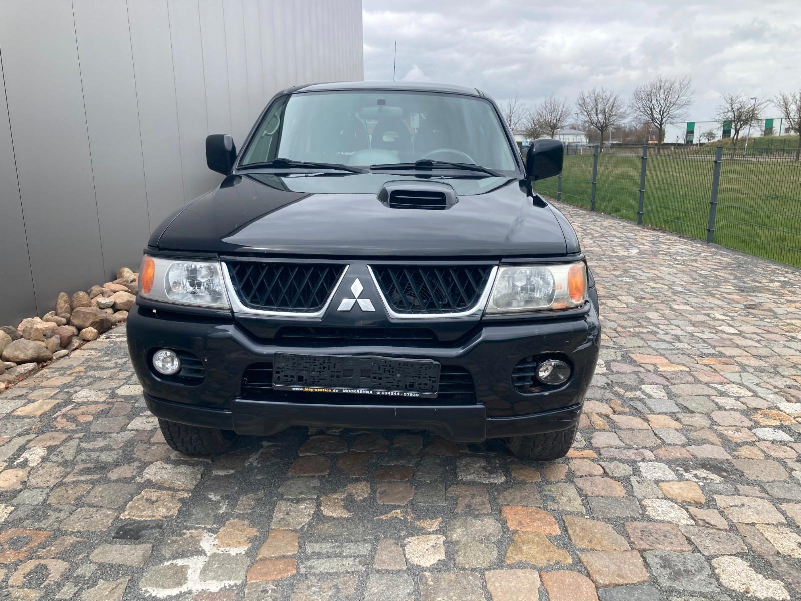 Mitsubishi Pajero Sport 2.5 TD Instyle 4x4 AHK KLIMA EXPORT