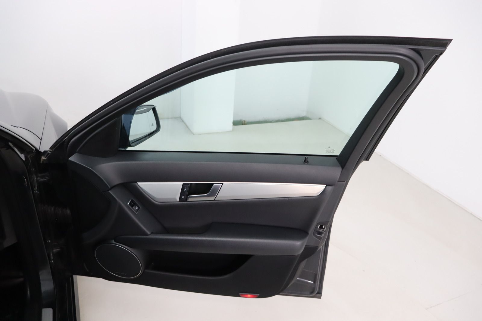 Fahrzeugabbildung Mercedes-Benz C 250 CDI T BlueEFF AVANTG. AMG-Paket * DIS *