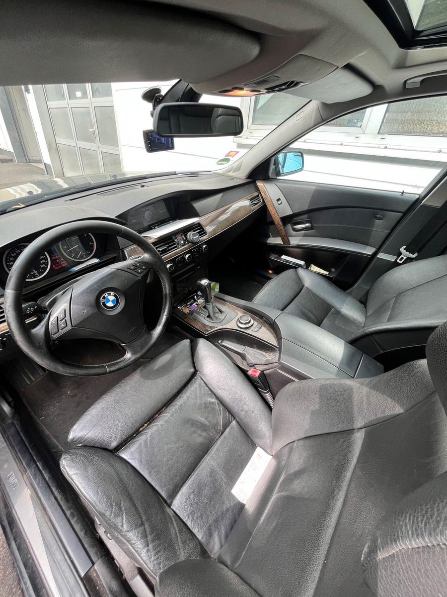 BMW 530 2005 — photo 12