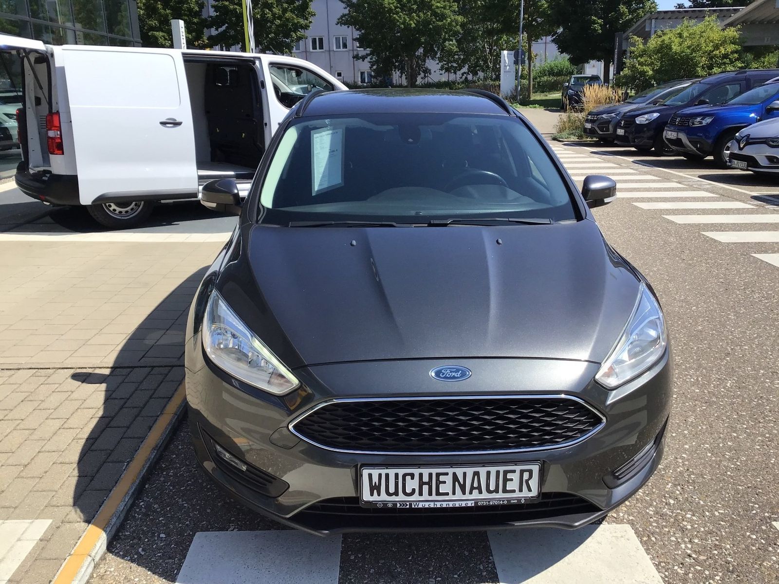 Fahrzeugabbildung Ford Focus TURNIER 2.0 TDCi BUSINESS/NAVI/SHZ/EPH/