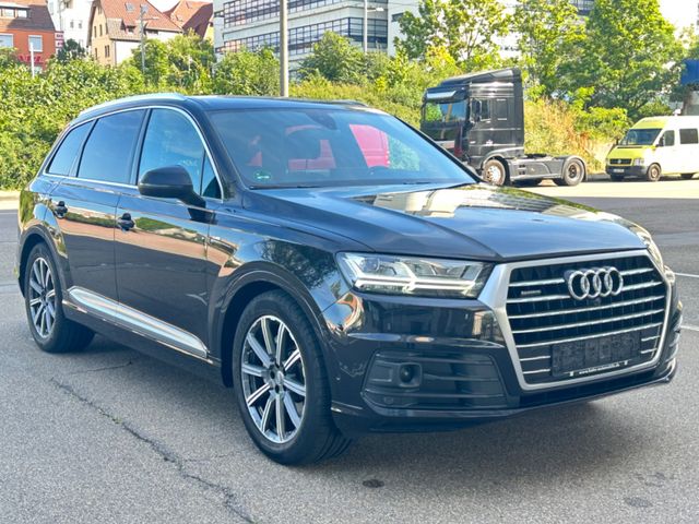 Audi Q7 3.0 TDI quattro 3 x S Line 7 sitzer