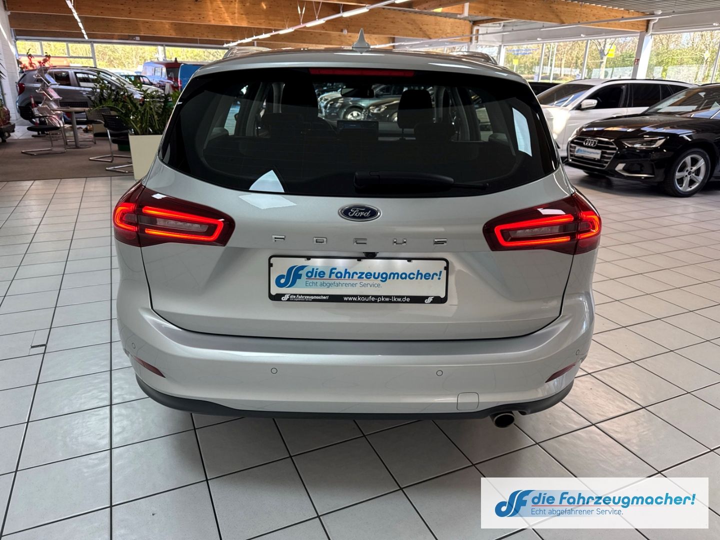 Fahrzeugabbildung Ford Focus Turnier Titanium 1.5 EcoBlue *Facelift*