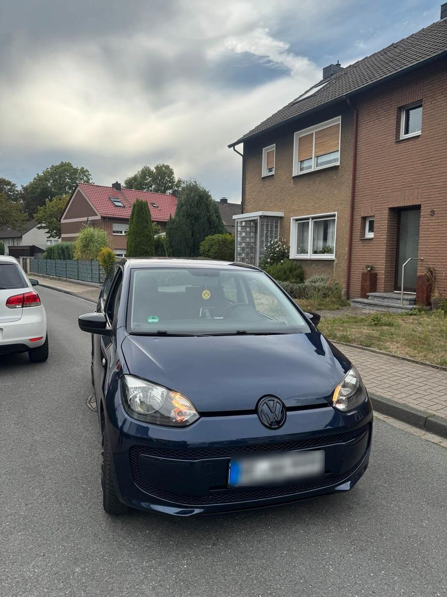 Volkswagen Up, 2012