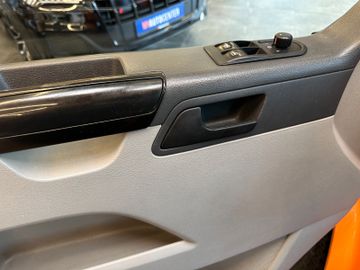 MYAUTOCENTER – Gebraucht- und Jahreswagen mit Werkstattservice in Pfaffenhofen Volkswagen T5 Transporter Kasten *AHK*SitzHZ*StandHZ*Klima*