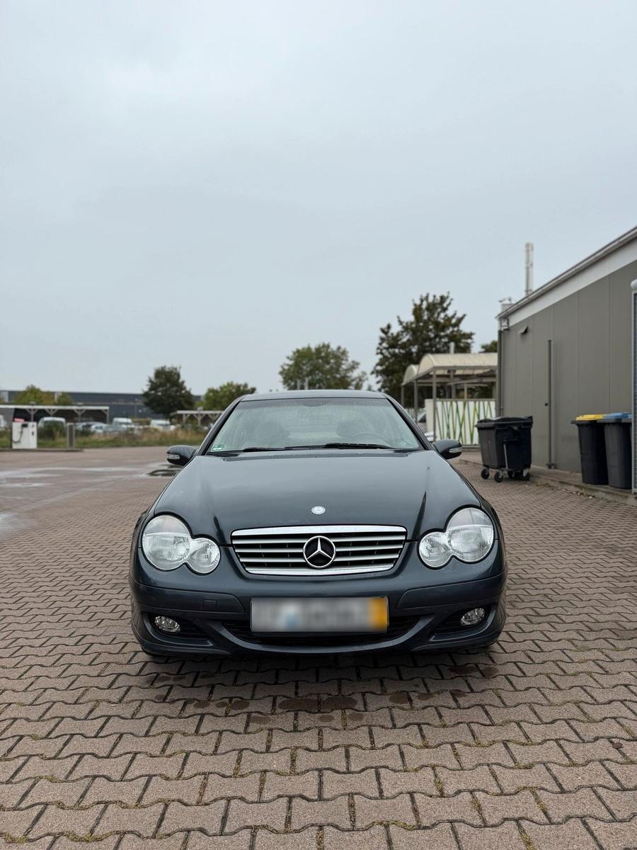 Mercedes-Benz C 180