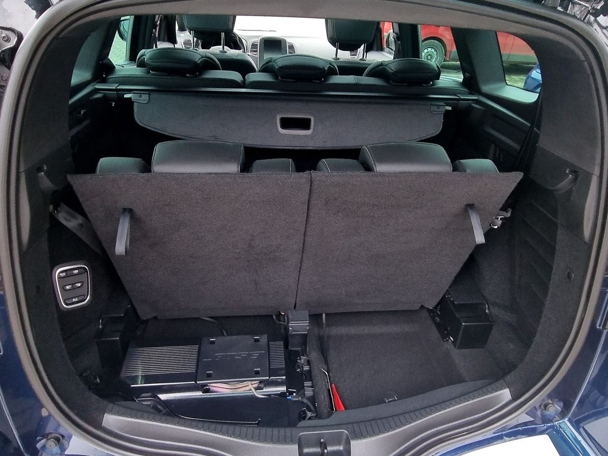 Fahrzeugabbildung Renault Grand Scenic BLACK Edition TCe 160
