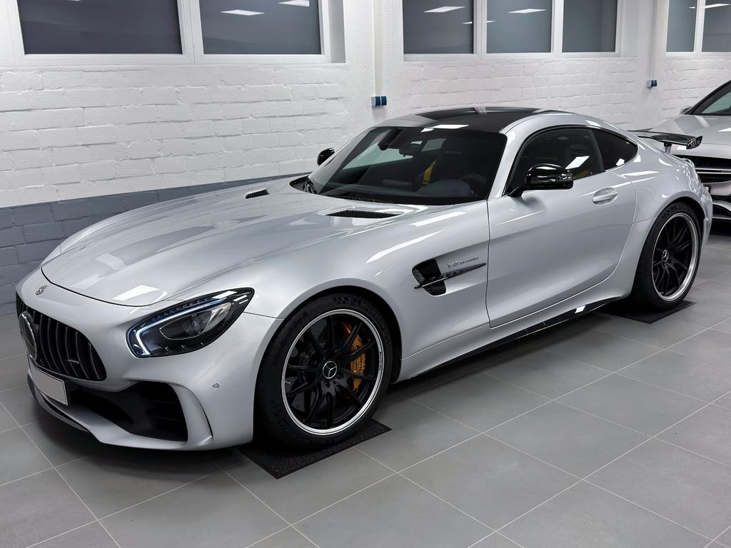 Mercedes-Benz AMG GT R