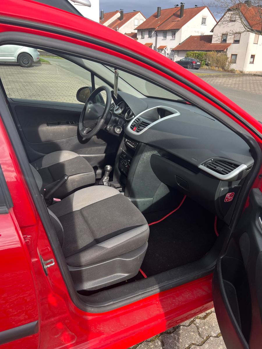 Peugeot 207 2009 — photo 11