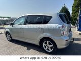 Toyota Corolla Verso 1.8 Sol Klima Navi 7 Sitze TÜV NEU - Toyota Corolla Verso mit Benzin-Antrieb: Kombi, 1.8