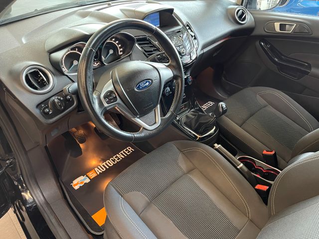 Ford Fiesta Titanium *NAVI*KLIMAAUTOMATIK*SZHZ*