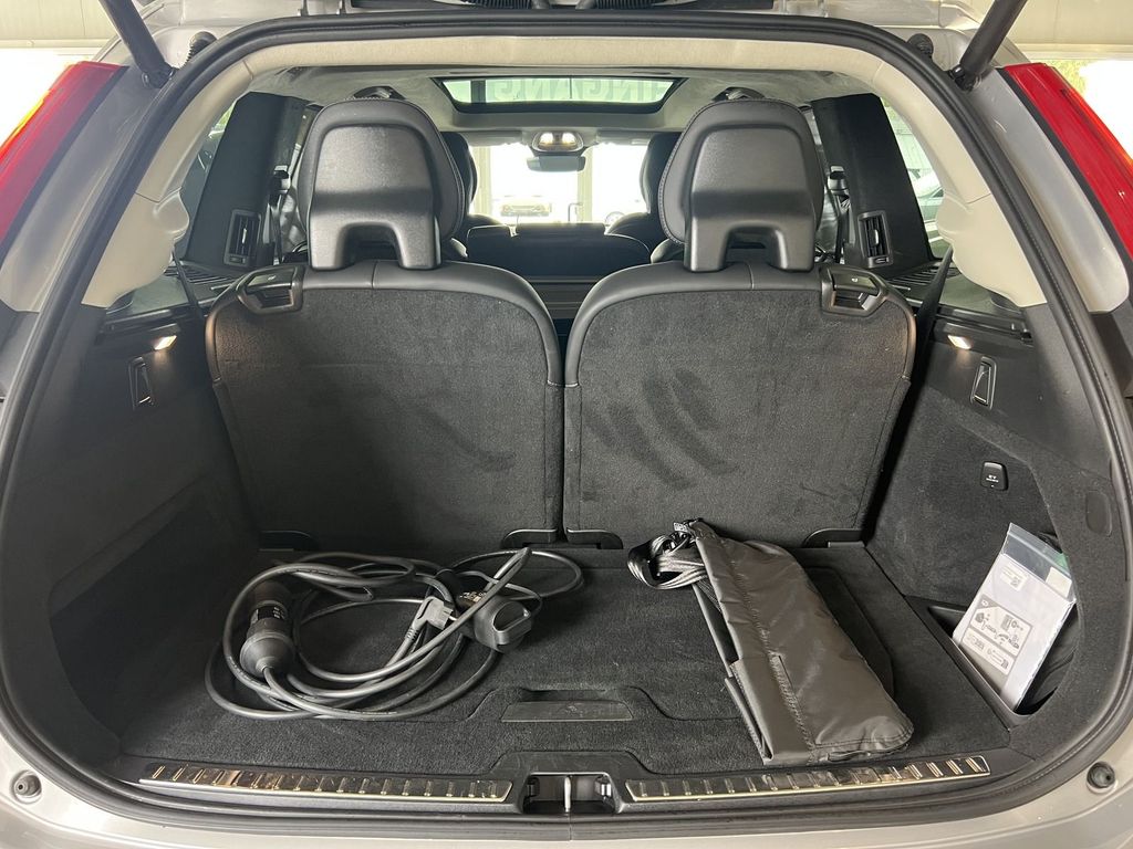 Volvo XC90 T8 Ultra Dark Recharge AWD Massage B&W 22''