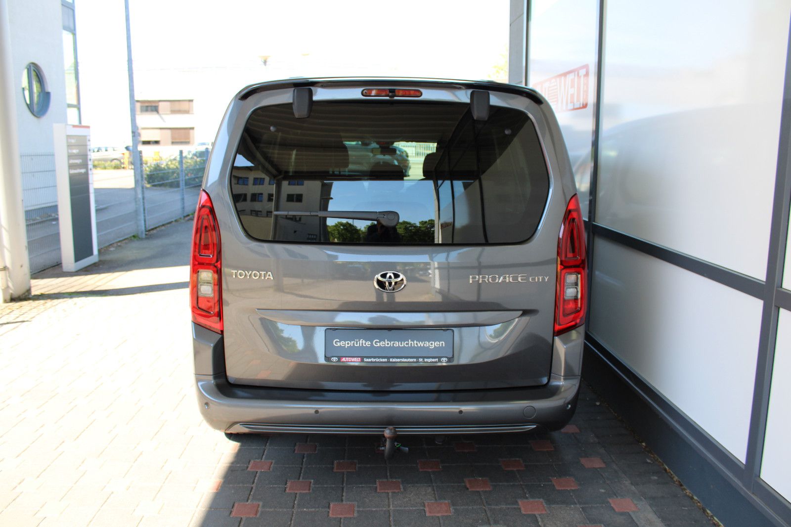 Fahrzeugabbildung Toyota Proace City Verso 1,2 Turbo L2 Shuttle
