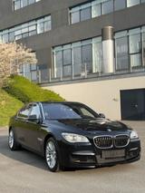 BMW F02 760Li M Paket LCI LED V12 - BMW: 7 V12