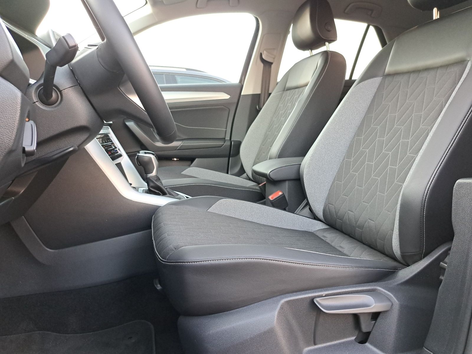 Volkswagen T-Roc - Bild 18