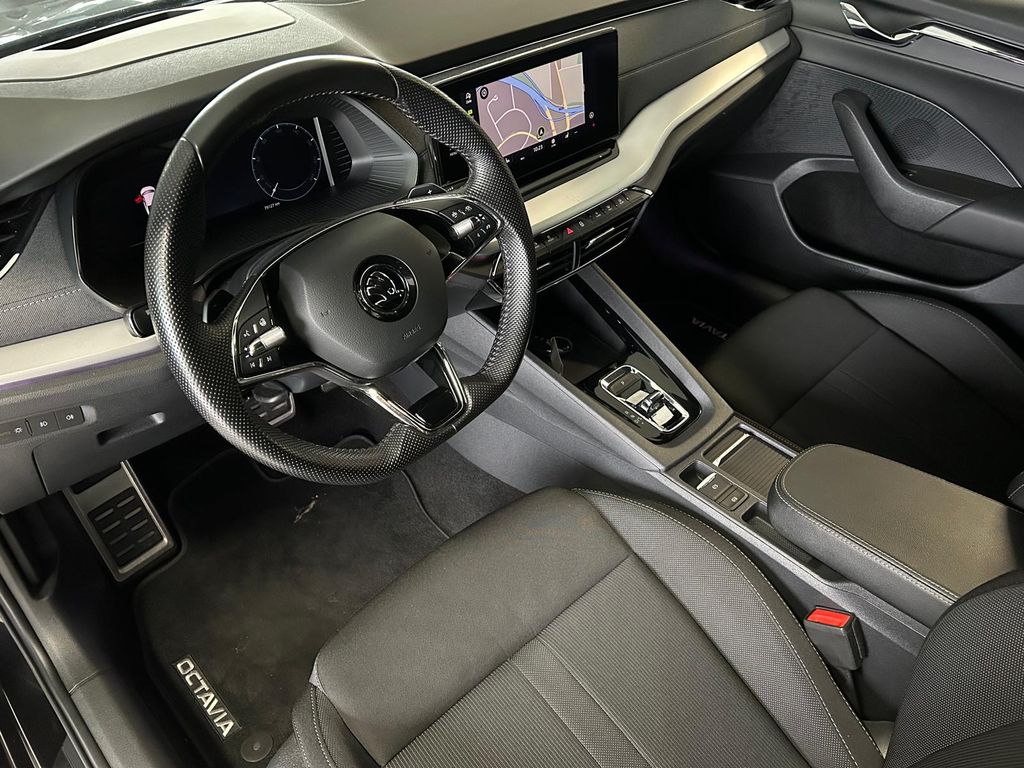 Skoda Octavia Lim DSG STYLE NAVI*ViCo*MEMORY*KESSY*LED