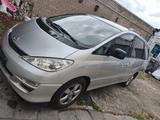 Toyota Previa 2.0 D-4D 7-Sitzer - - Toyota Previa 7-Sitzer