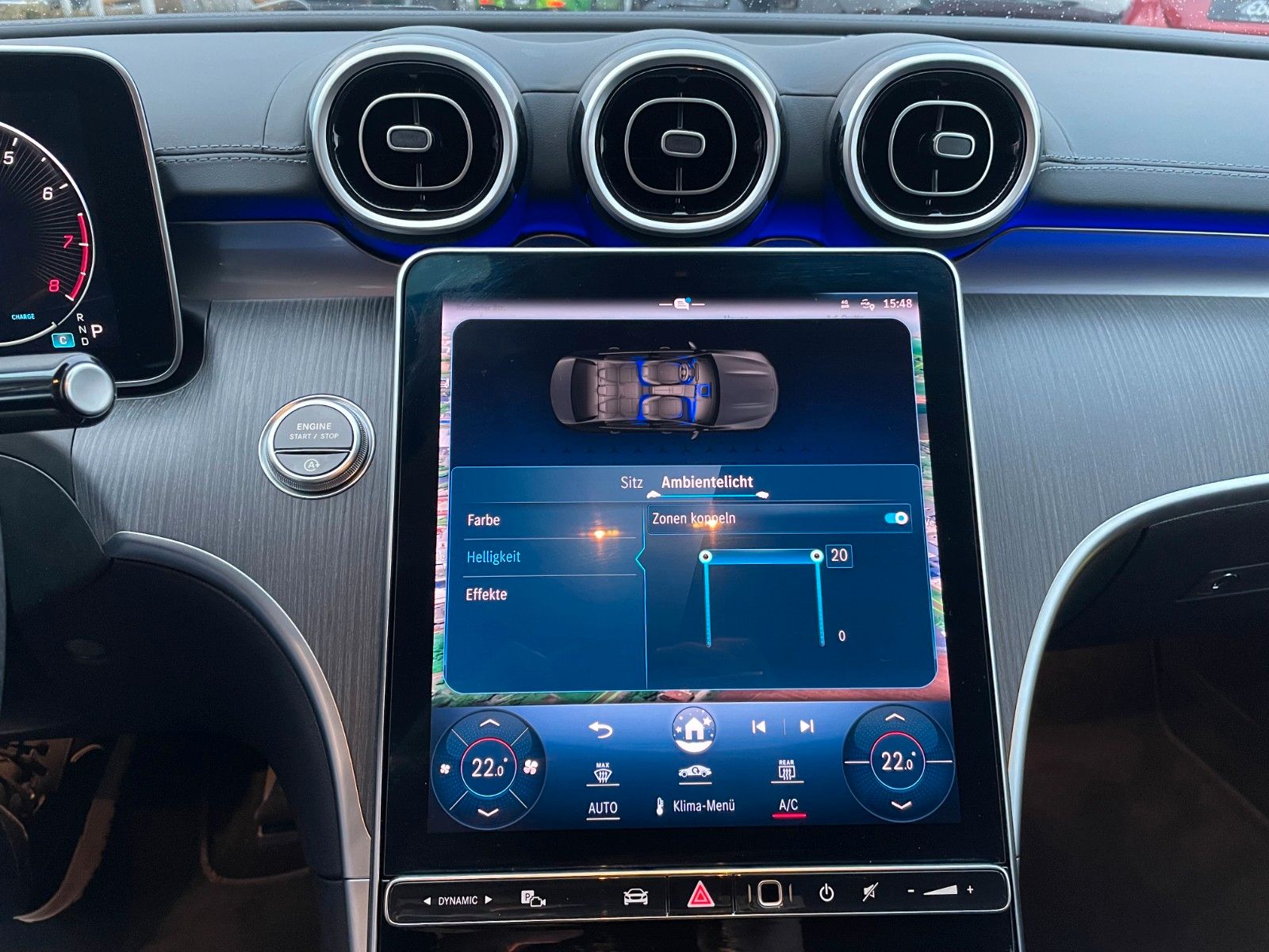 Fahrzeugabbildung Mercedes-Benz C 200 AMG AHK+Memory+R-Kamera+Distr+Ambiente+Key