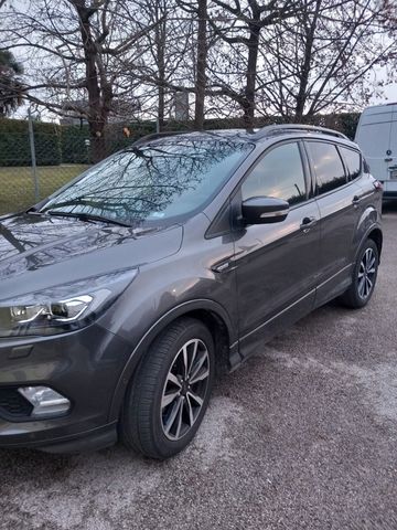 Ford Kuga 2.0 TDCI 120 CV S&S 2WD Powershift ST-