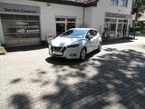 Nissan Micra N-Connecta - Nissan Micra N-CONNECTA mit Benzin-Antrieb